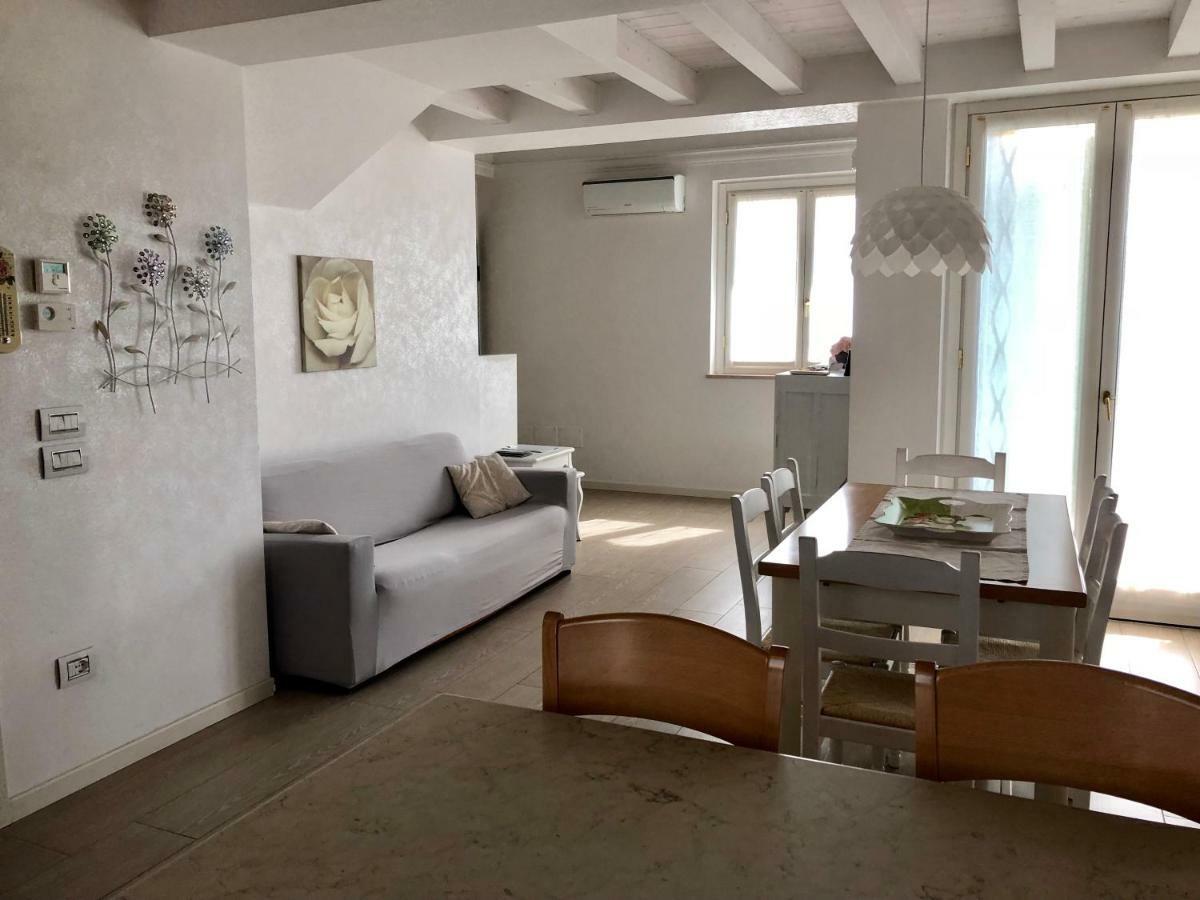 Appartamenti Agli Ulivi Peschiera del Garda Buitenkant foto