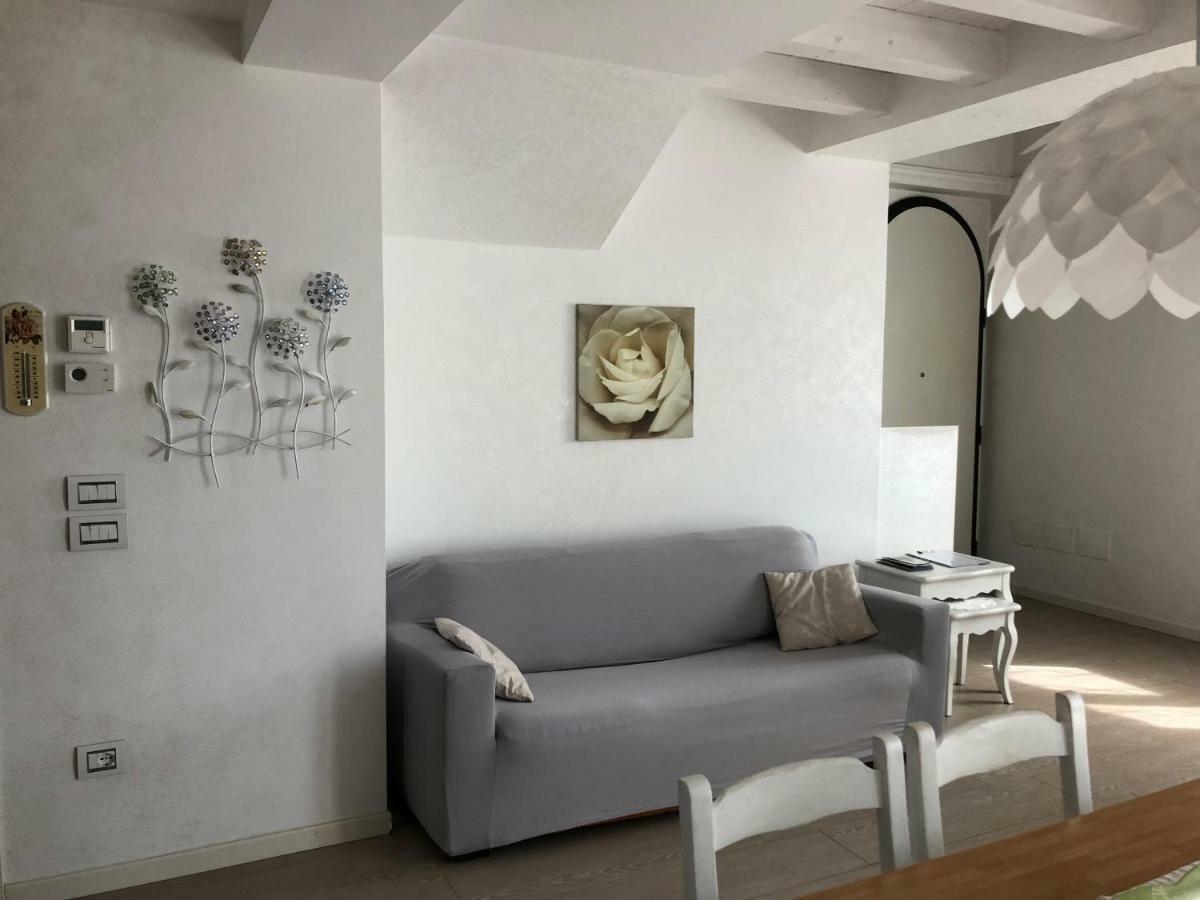 Appartamenti Agli Ulivi Peschiera del Garda Buitenkant foto