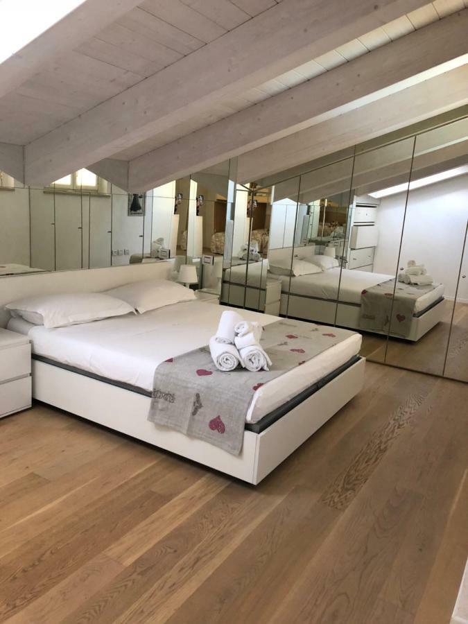 Appartamenti Agli Ulivi Peschiera del Garda Buitenkant foto